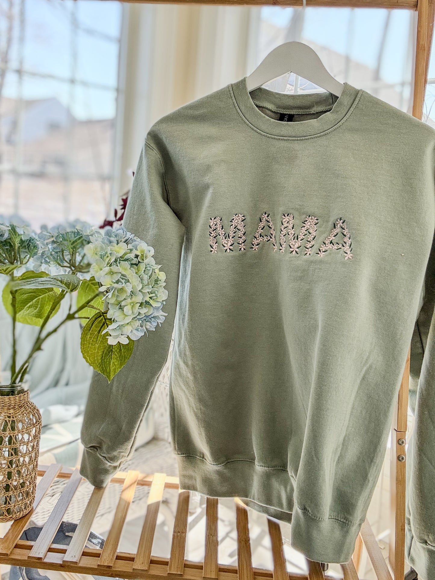 Embroidered Mama Crewneck x Floral Mama